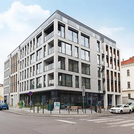 Moonstone - Studio With Balcony & Ac - City Center 크라쿠프